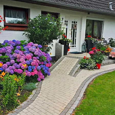 Gemuetliche In Der Husum Nordsee アパート *